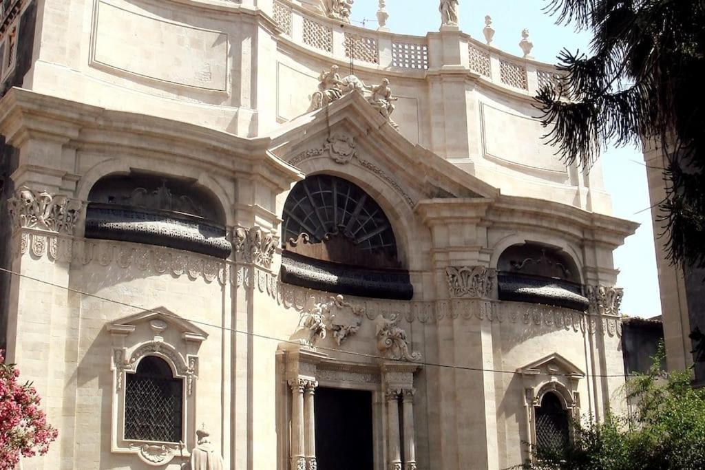 Casa D'Amico Al Duomo Apartment Катания Екстериор снимка