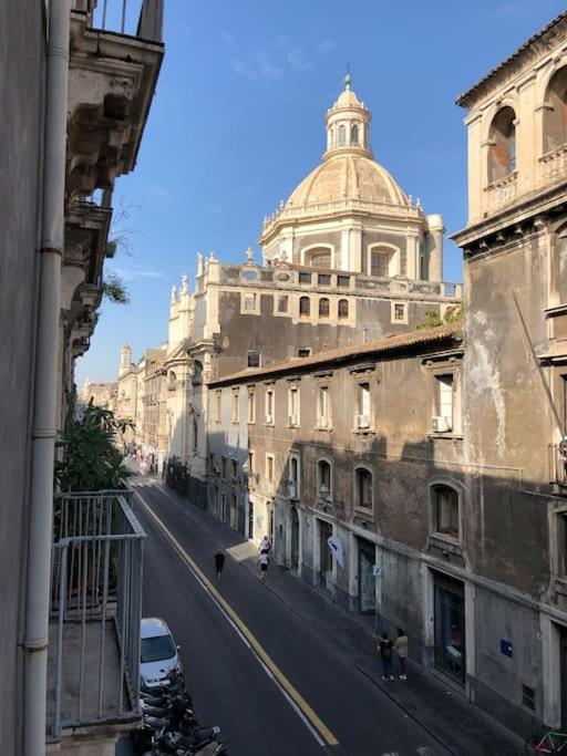 Casa D'Amico Al Duomo Apartment Катания Екстериор снимка